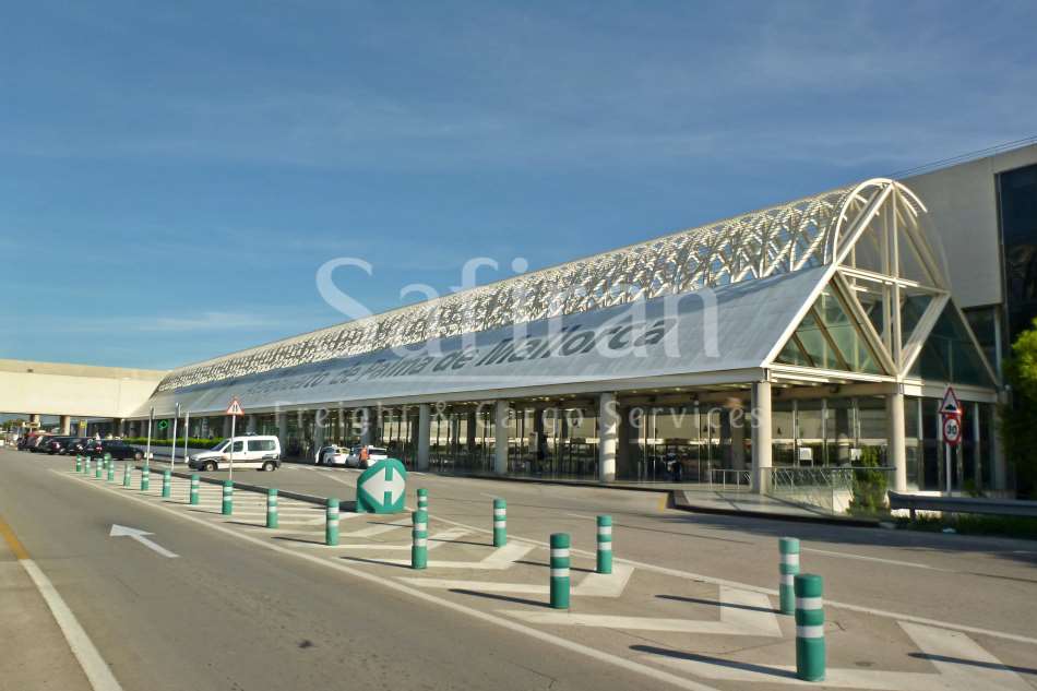 Palma de Mallorca Airport (Son Sant Joan Airport)